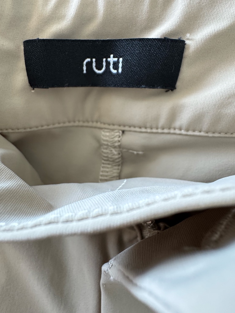 Ruti Beige Pleated Tapered Pants Size 00 — image 4 of 4